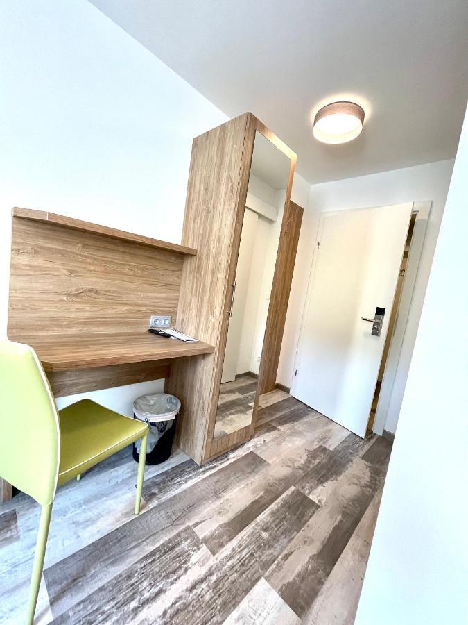 Motel Xl Lounge Traisen Luaran gambar